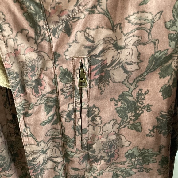 Burton ski/snowboard jacket - Picture 6 of 8